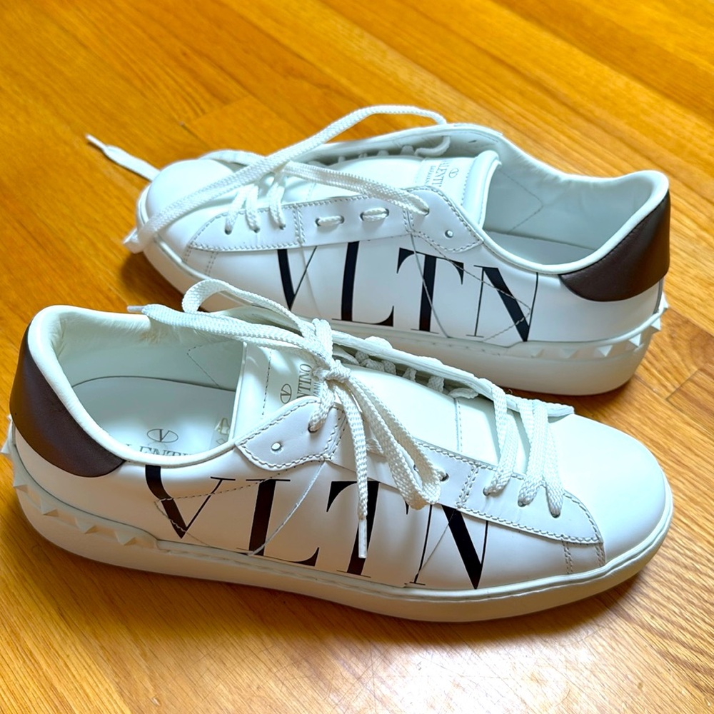 Valentino White VLTN Sneakers